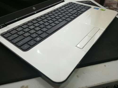 *GAMING SPEC*Beautiful Pearl White*HP 15*i7-4510U*8GB RAM*1000GB HDD*NVIDIA GEFORCE*DVD*HD DISPLAY*